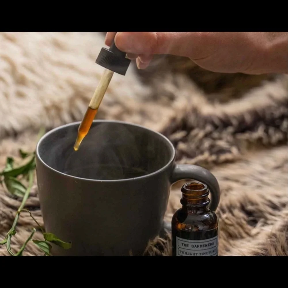 Crabtree & Evelyn Twilight Tincture 1.0floz (30ml) - Picture 4 of 4